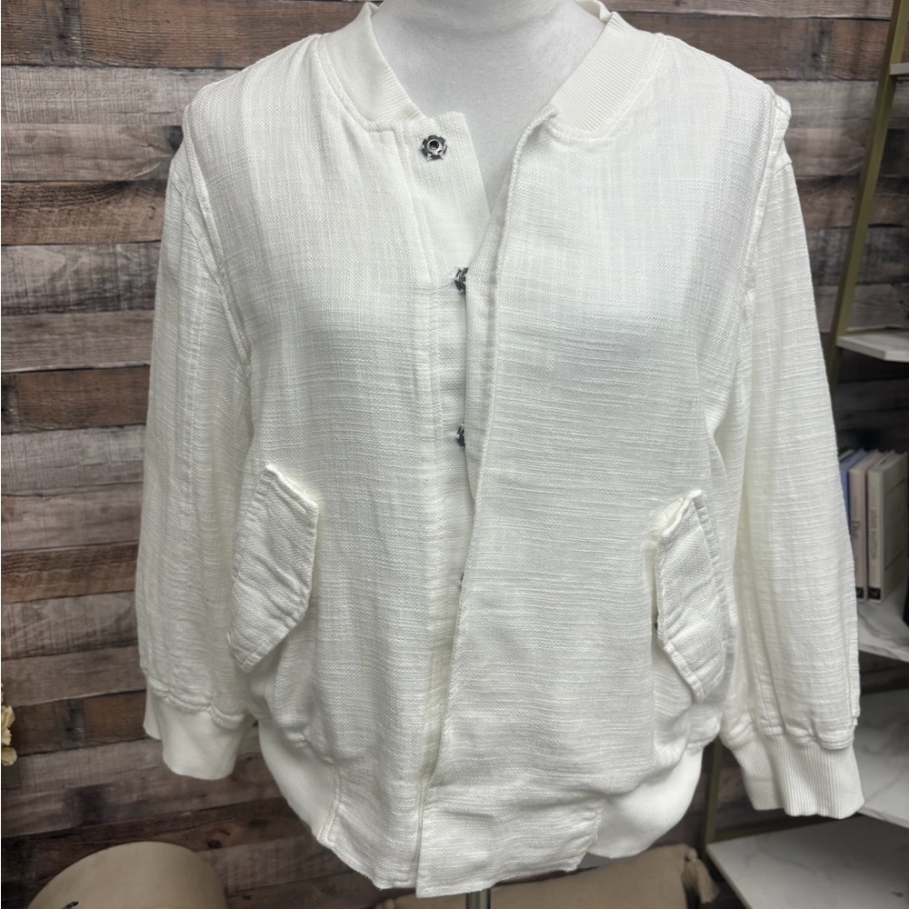 Bobi White Textured Bomber Jacket L